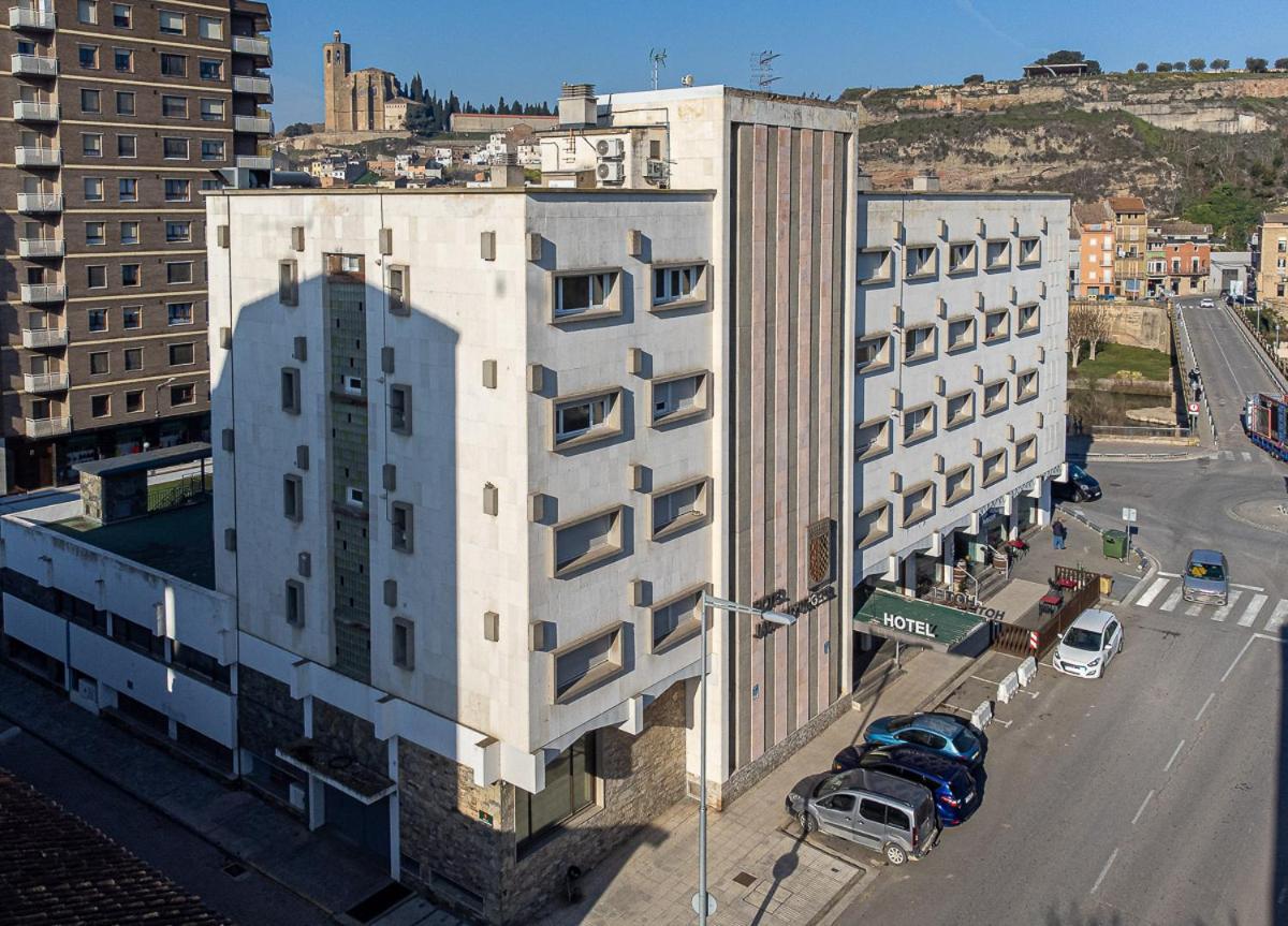 Hotel Jaume D'Urgell บาลาเกย์ ภายนอก รูปภาพ