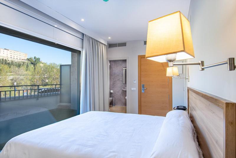 Hotel Jaume D'Urgell บาลาเกย์ ภายนอก รูปภาพ