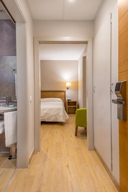 Hotel Jaume D'Urgell บาลาเกย์ ภายนอก รูปภาพ